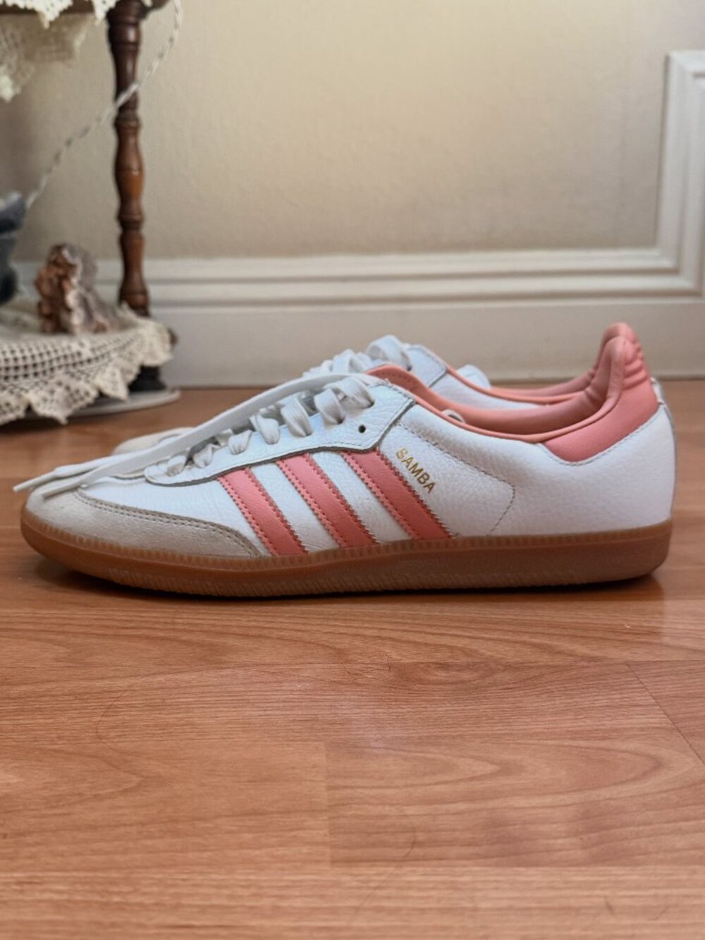Adidas Originals Samba OG trainers in white and peach - SIZE 11